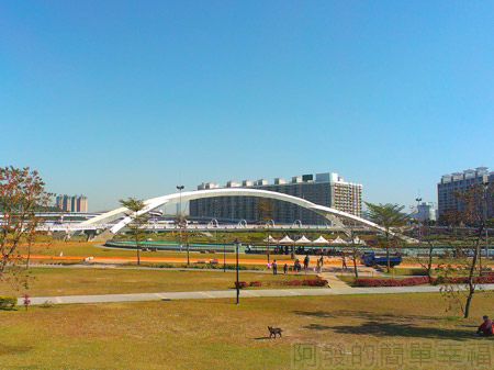 新店陽光運動園區01腹地一景 新店陽光運動園區01腹地一景