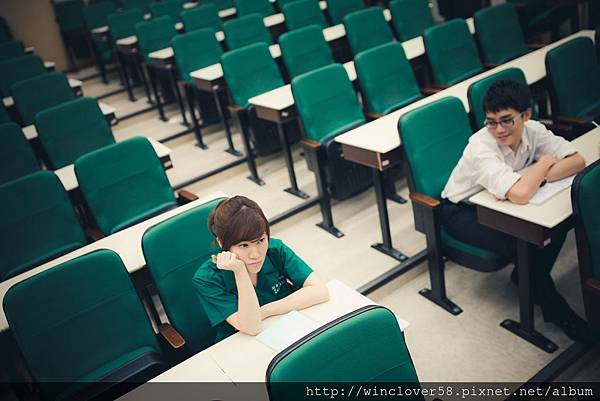 學生時代大家應該都有這樣看來看去