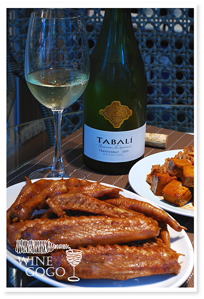 老天祿鴨翅VS.塔巴利特級精選夏多內白酒2009