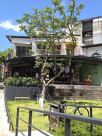 IMG_2044.jpg IMG_2044.jpg