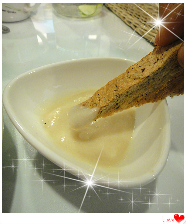 法式全麥條佐凱薩優格醬2  法式全麥條佐凱薩優格醬2