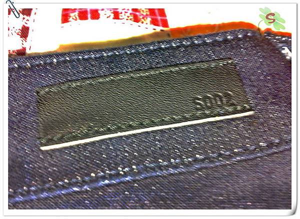 1274523017_052020123876.jpg 1274523017_052020123876.jpg