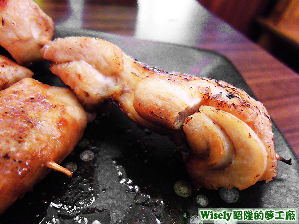 鹽烤雞腿肉(無骨) 鹽烤雞腿肉(無骨)