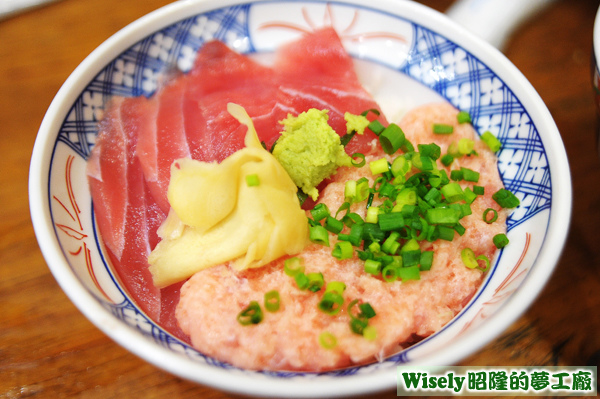 ねぎとろ丼(蔥花鮪魚丼) ねぎとろ丼(蔥花鮪魚丼)