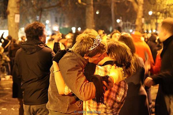 london form wolfy sita