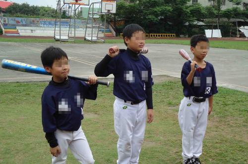 d-1 d-1