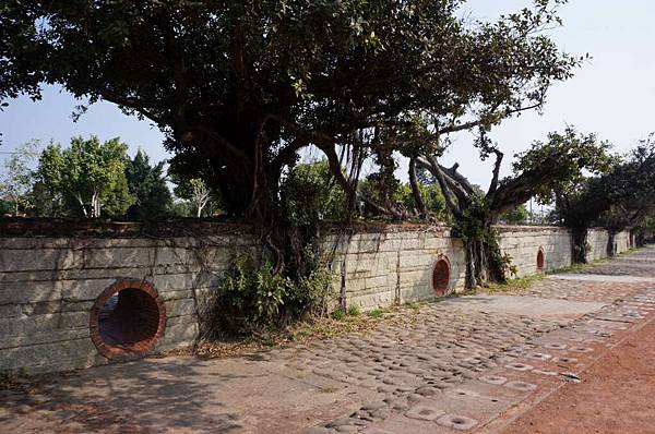 DSC02760-1024.jpg DSC02760-1024.jpg