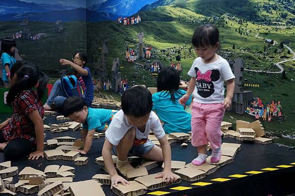 DSC09822-1024.jpg DSC09822-1024.jpg