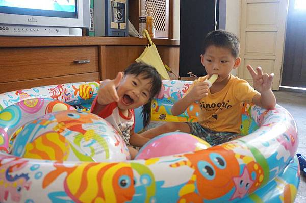 DSC02922-1024.jpg DSC02922-1024.jpg