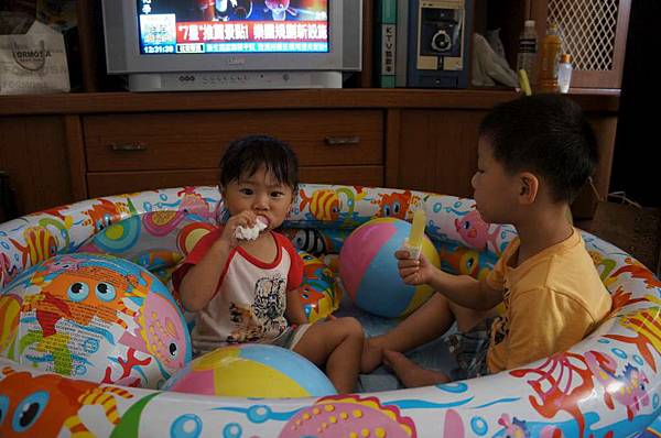 DSC02900-1024.jpg DSC02900-1024.jpg