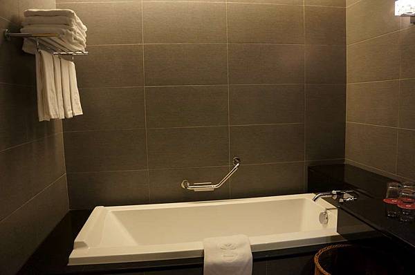 DSC01631-1024.jpg DSC01631-1024.jpg