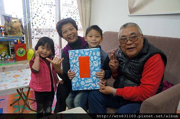 DSC08838-1024.jpg DSC08838-1024.jpg