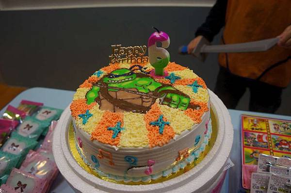 DSC08870-1024.jpg DSC08870-1024.jpg