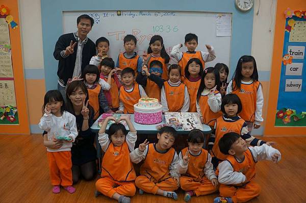 DSC08906-1024.jpg DSC08906-1024.jpg