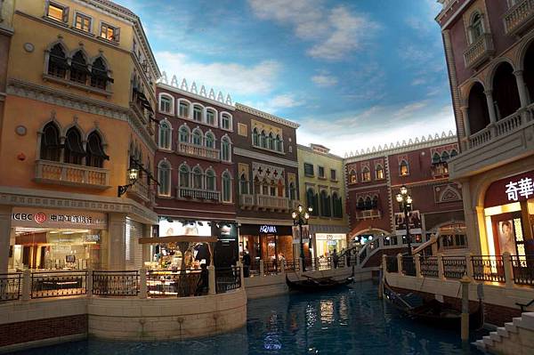 DSC06028-1024.jpg DSC06028-1024.jpg