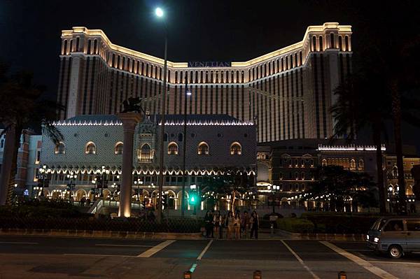 DSC06084-1024.jpg DSC06084-1024.jpg