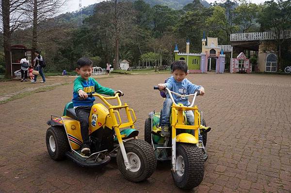 DSC09045-1024.jpg DSC09045-1024.jpg