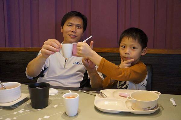 DSC00242-1024.jpg DSC00242-1024.jpg