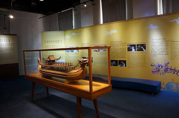 DSC04819-1024.jpg DSC04819-1024.jpg