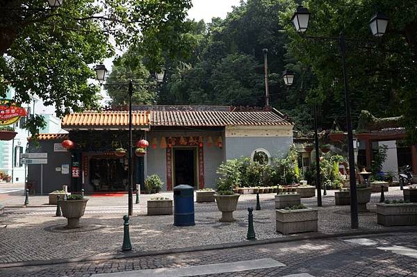 DSC06592-1024.jpg DSC06592-1024.jpg