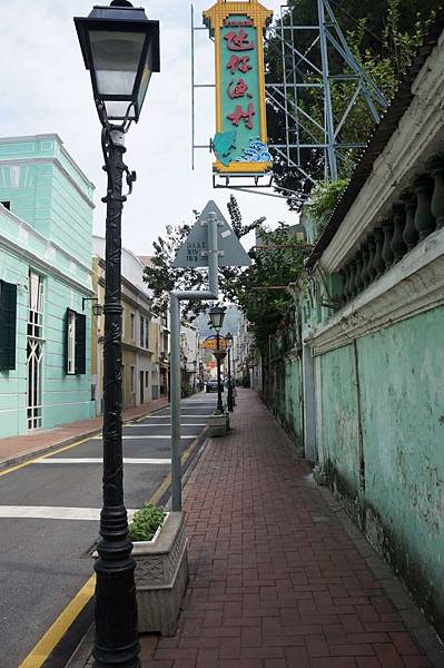 DSC06610-1024.jpg DSC06610-1024.jpg