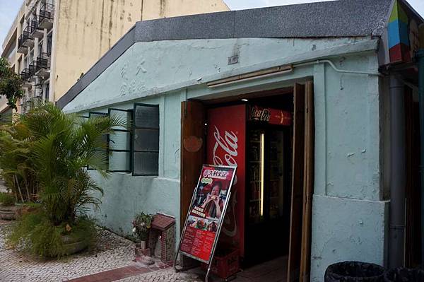 DSC06645-1024.jpg DSC06645-1024.jpg