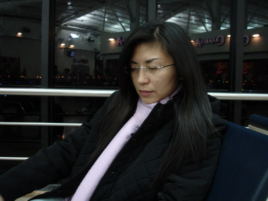 在Tijuana機場，已經快睡著了