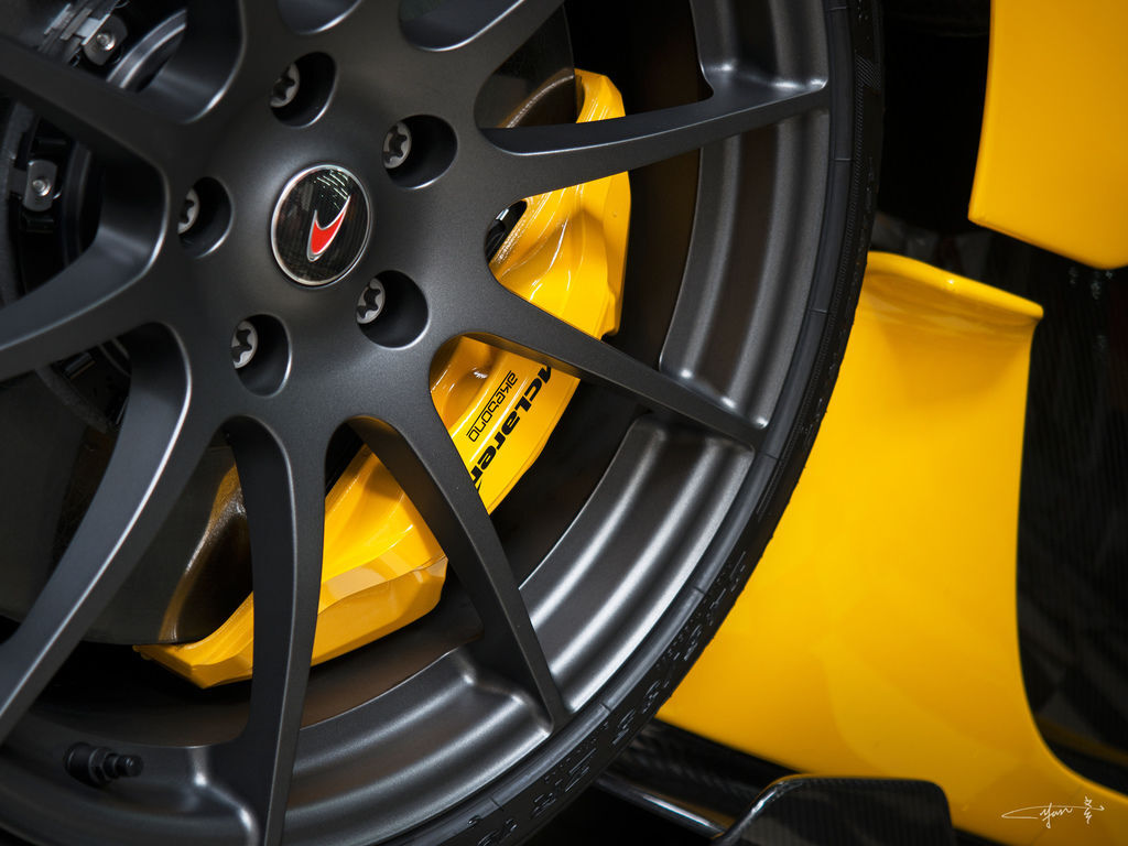McLaren P1 McLaren P1