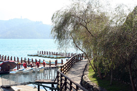 涵碧步道