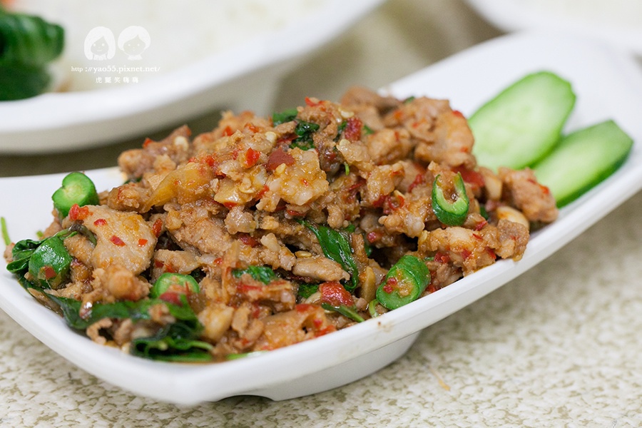吃泰飽 打拋豬肉蓋飯NT75 吃泰飽 打拋豬肉蓋飯NT75