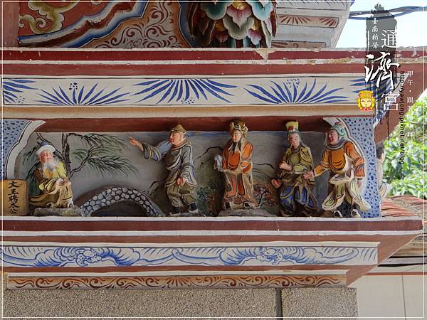 新營鐵線橋通濟宮 新營鐵線橋通濟宮