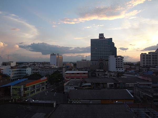 Thai day 1 (102) Thai day 1 (102)