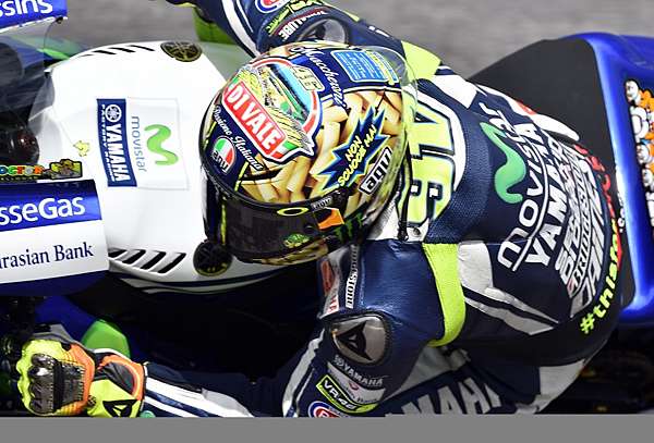 JORGE LORENZO 2012 002 SCALA 1//5 CASCHI MOTO GP