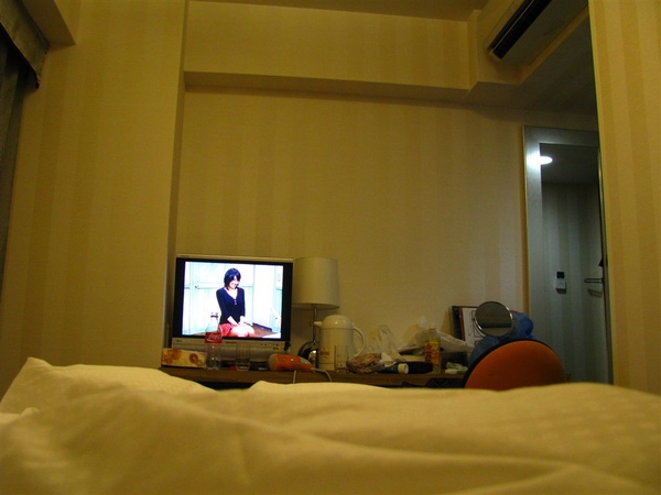 睡覺前照一張, 明天就要離開VF心齋橋囉