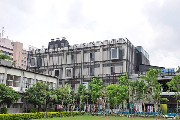 DSC_0013.JPG DSC_0013.JPG