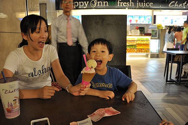 DSC_0051.JPG DSC_0051.JPG