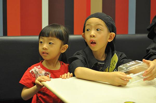 DSC_0074.JPG DSC_0074.JPG