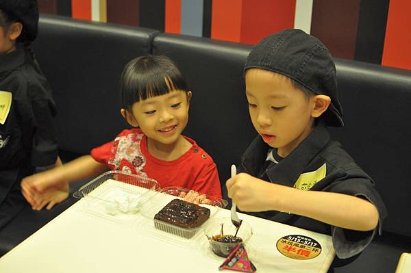 DSC_0083.JPG DSC_0083.JPG