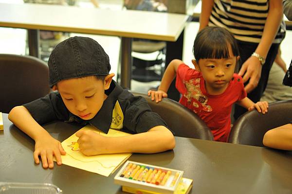 DSC_0106.JPG DSC_0106.JPG