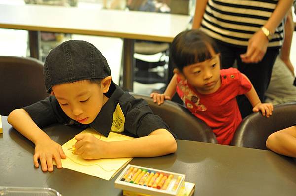 DSC_0107.JPG DSC_0107.JPG