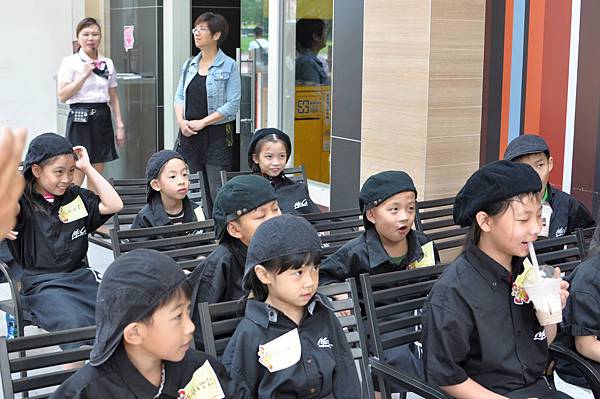 DSC_0143.JPG DSC_0143.JPG