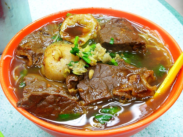 榮記粉麵牛肺魚皮餃