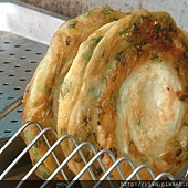 剛起鍋 現煎蔥油餅