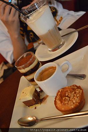 DSC_0908.JPG DSC_0908.JPG