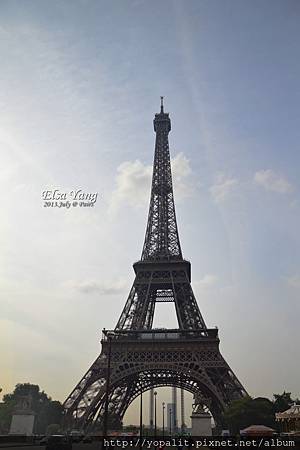 paris_1000.jpg paris_1000.jpg