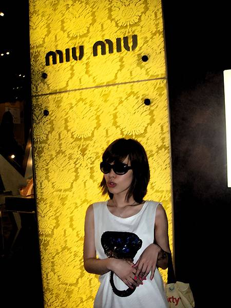 MIUMIU.jpg MIUMIU.jpg
