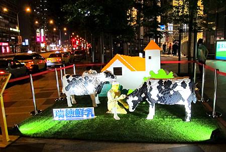 積木乳牛 手創兒童YOYO老師高高老師 瑞穗鮮乳戶外積木展-阪急百貨 (10).JPG