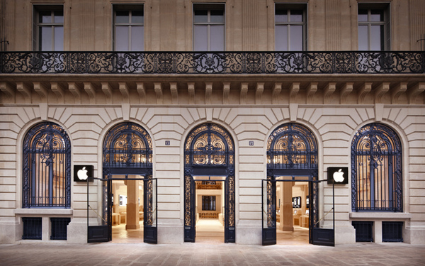 apple paris opera