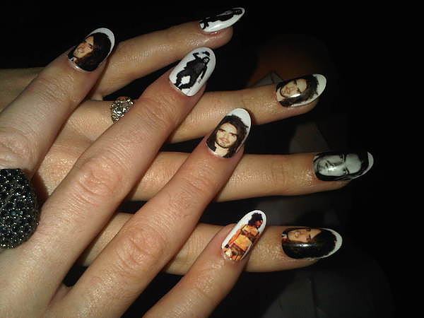 katy perry russell brand nails