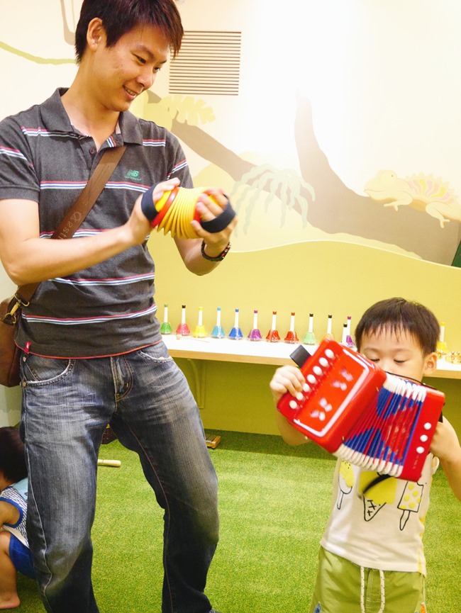 │台北。親子館│幼佑城堡。球池、音磚軌道溜溜球、攀岩、氣墊床、透明人體滾球 多元豐富的新遊樂體驗